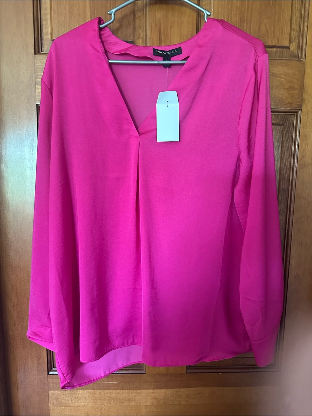 Banana Republic Bright Fuchsia V-Neck Long Sleeve Blouse